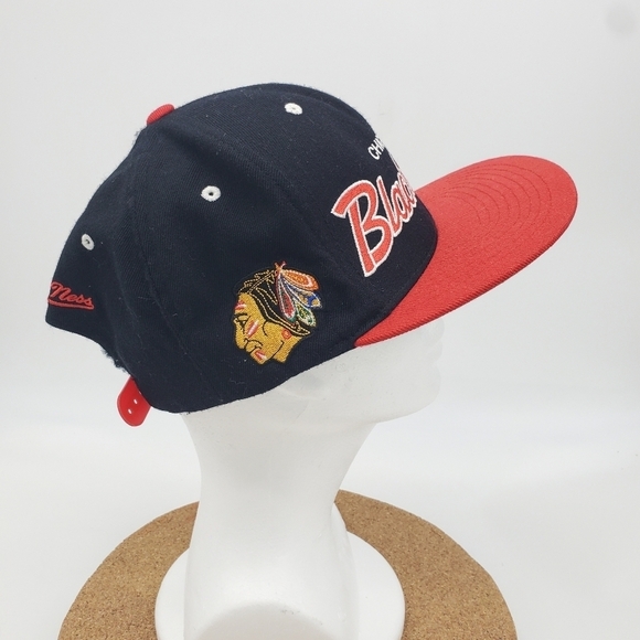 Mitchell and Ness Hat Snapback Vintage Cap Chicago Blackhawks - Picture 6 of 9